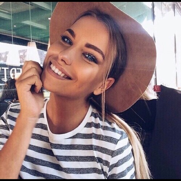 Meet your Posher, Sam - Picture 1 of 1